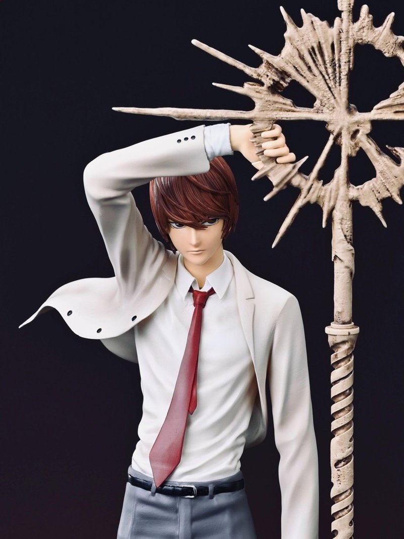Light Yagami 36