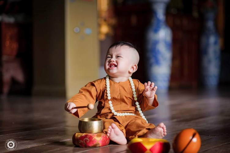ảnh Ch&uacute; Tiểu Niệm Phật 0021