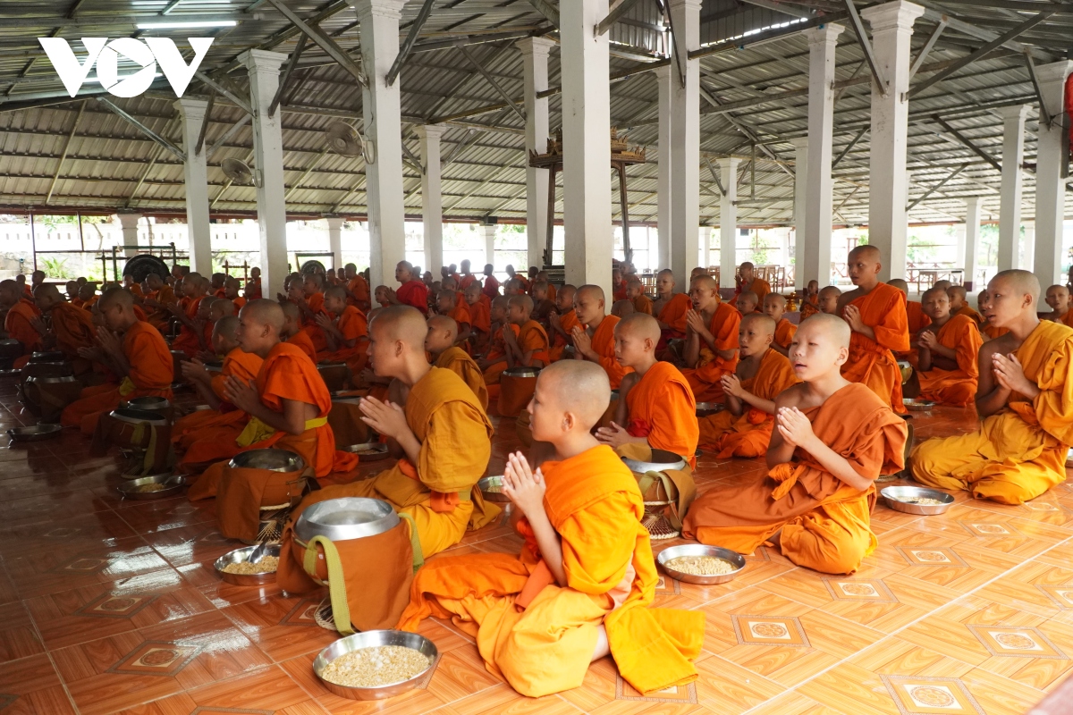 ảnh Ch&uacute; Tiểu Niệm Phật 0039