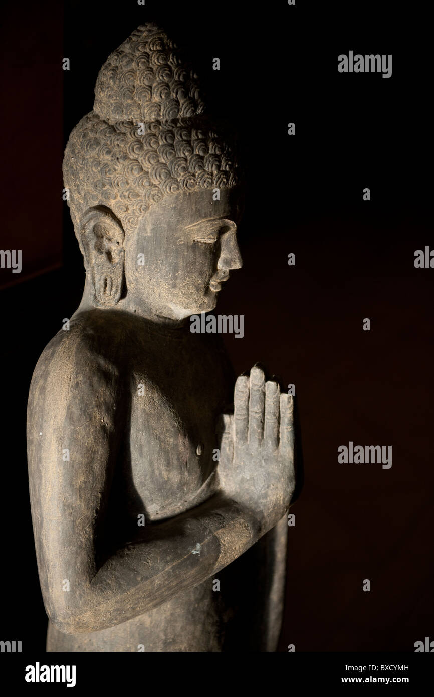 h&igrave;nh ảnh chắp tay lạy Phật 0021