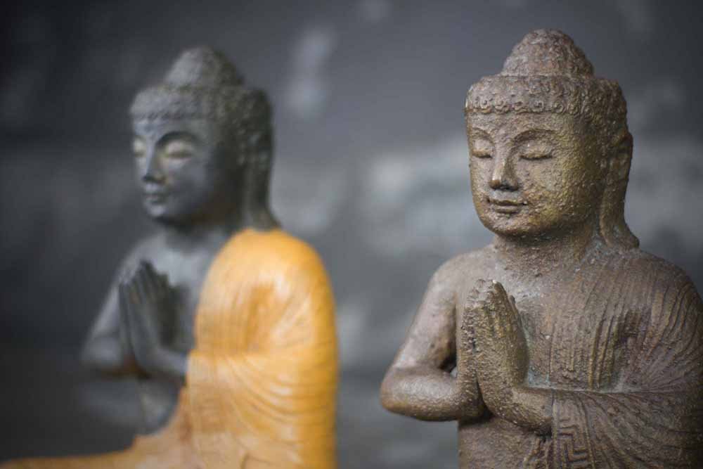 h&igrave;nh ảnh chắp tay lạy Phật 0035