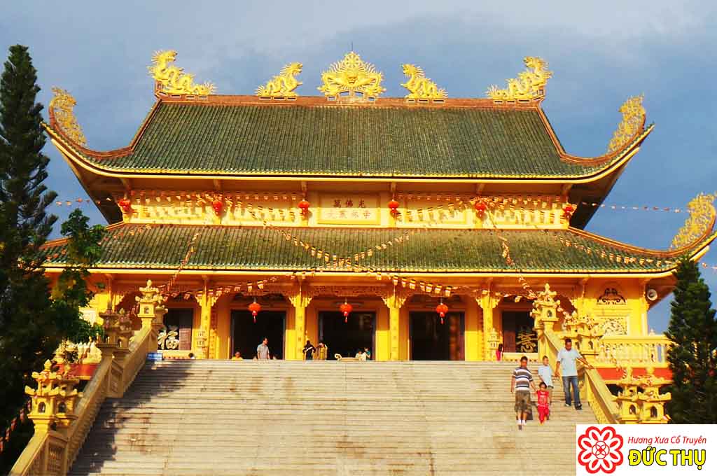h&igrave;nh ảnh của ch&ugrave;a Vạn Phật 0025