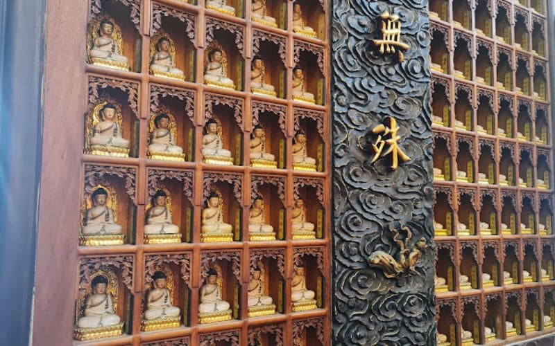 h&igrave;nh ảnh của ch&ugrave;a Vạn Phật 0058
