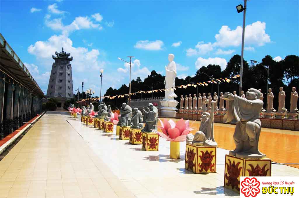 h&igrave;nh ảnh của ch&ugrave;a Vạn Phật 0082