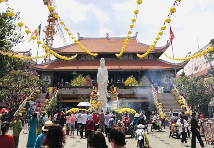 h&igrave;nh ảnh đi ch&ugrave;a lễ Phật 0044