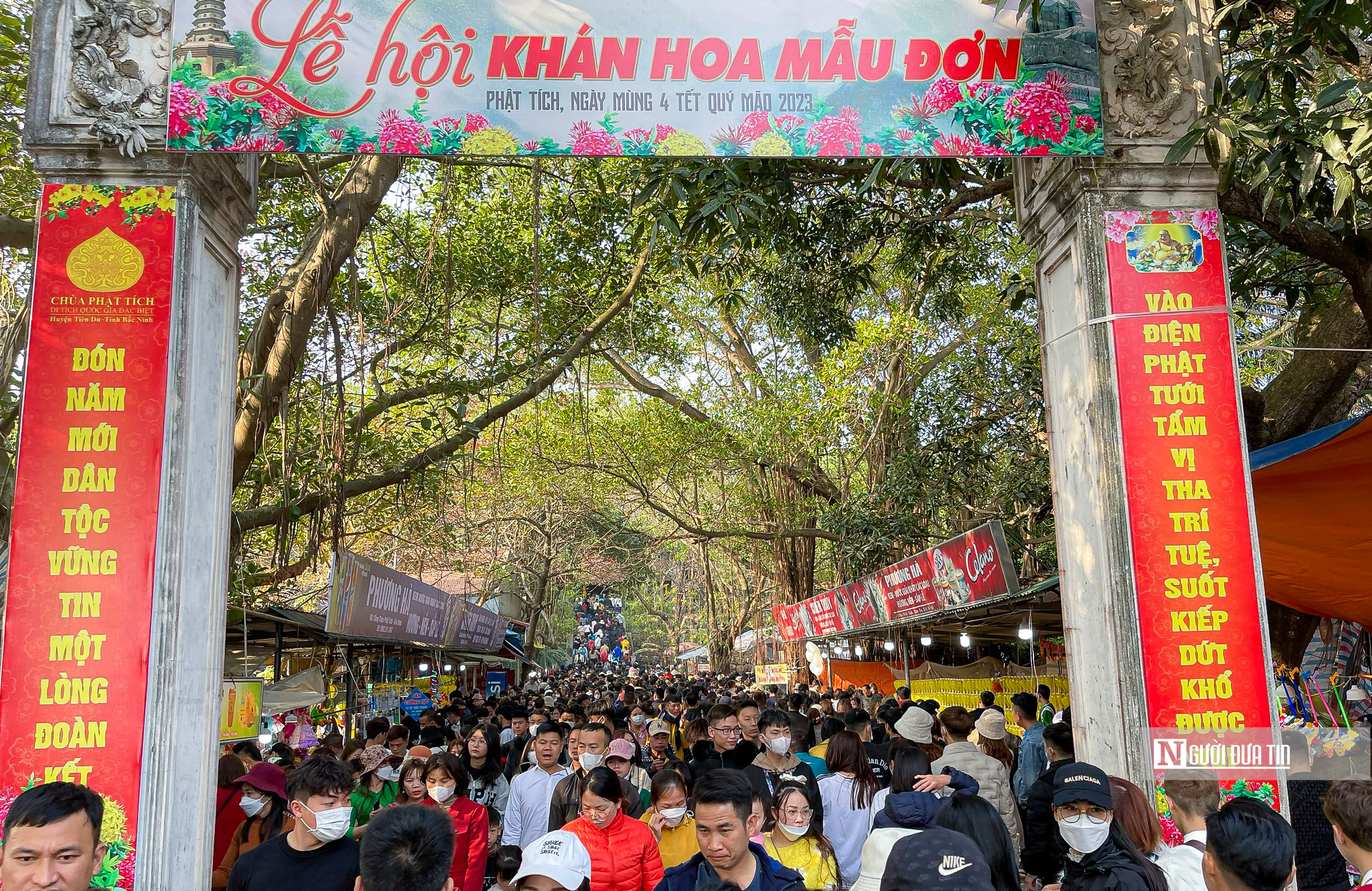 h&igrave;nh ảnh đi ch&ugrave;a lễ Phật 0061