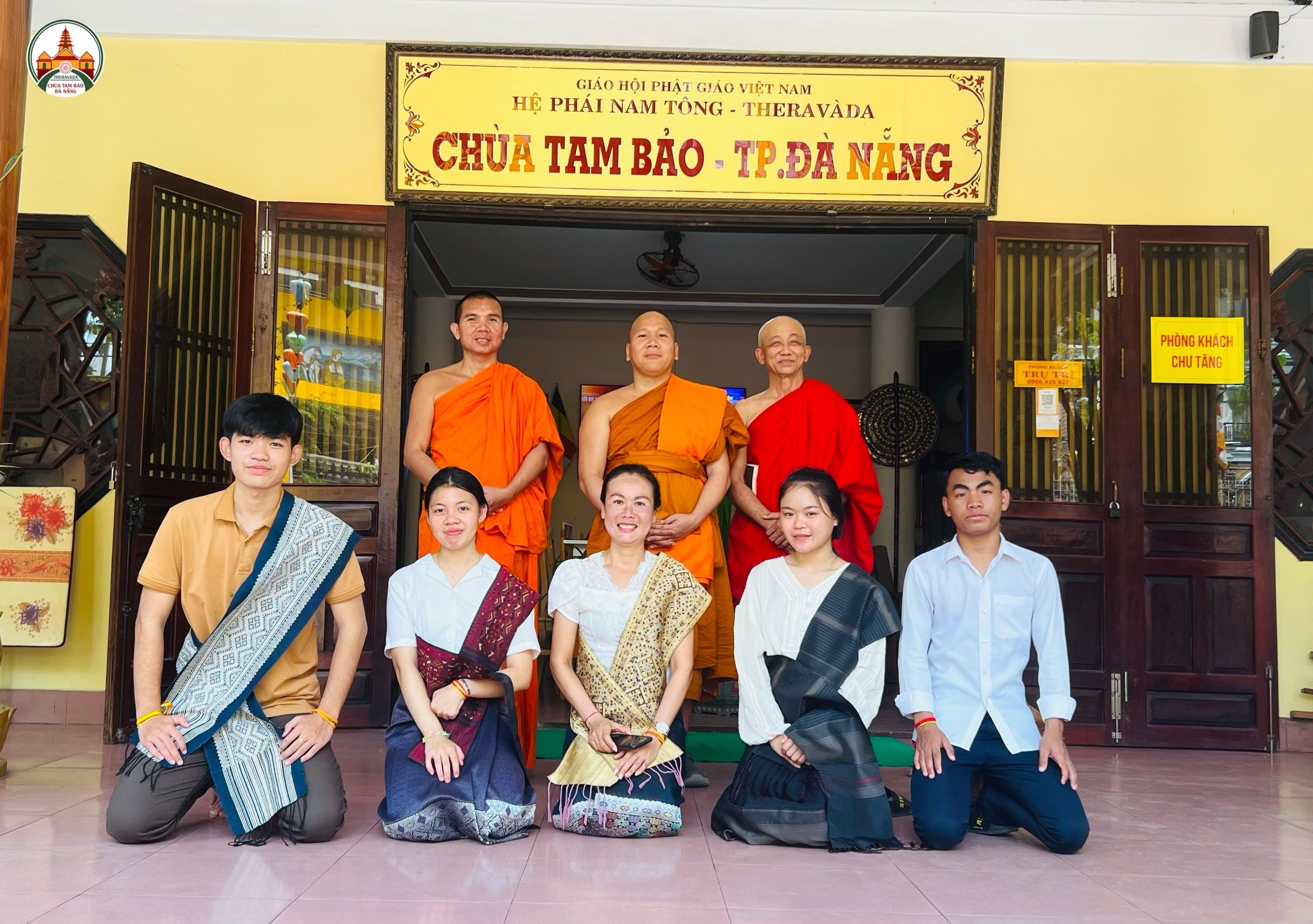 h&igrave;nh ảnh đi ch&ugrave;a lễ Phật 0081