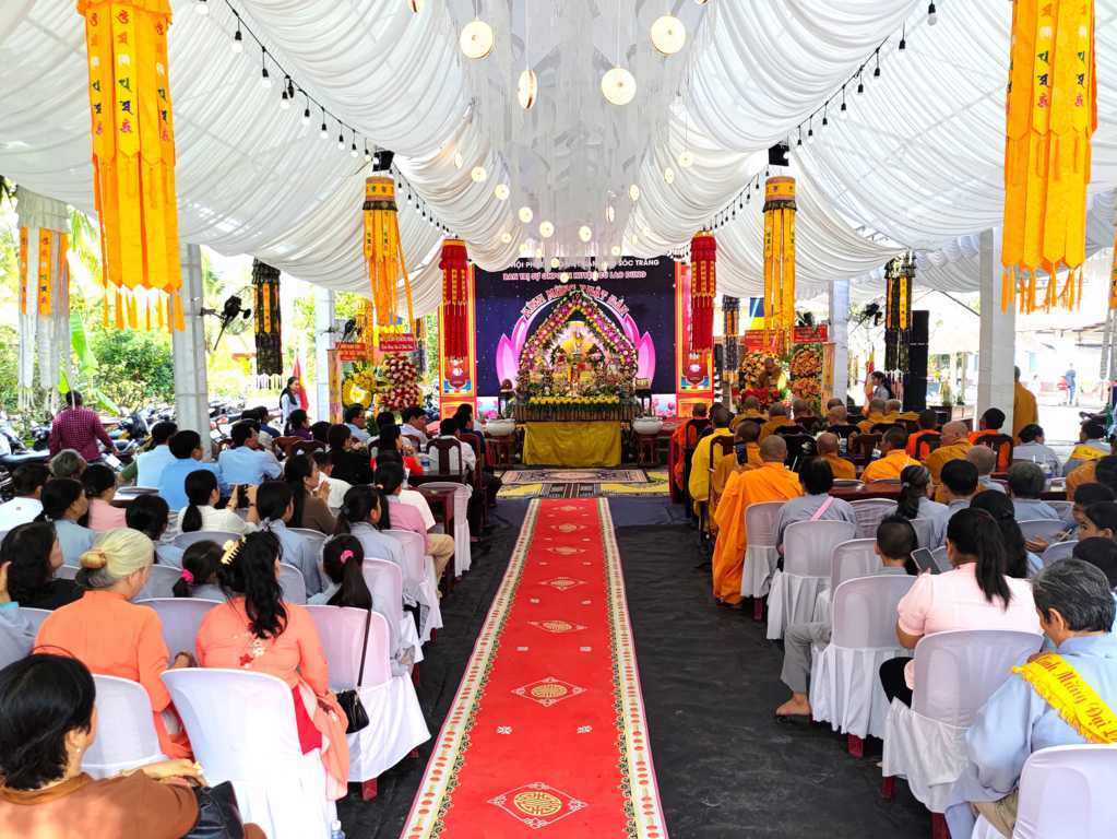 h&igrave;nh ảnh đi ch&ugrave;a lễ Phật 0084