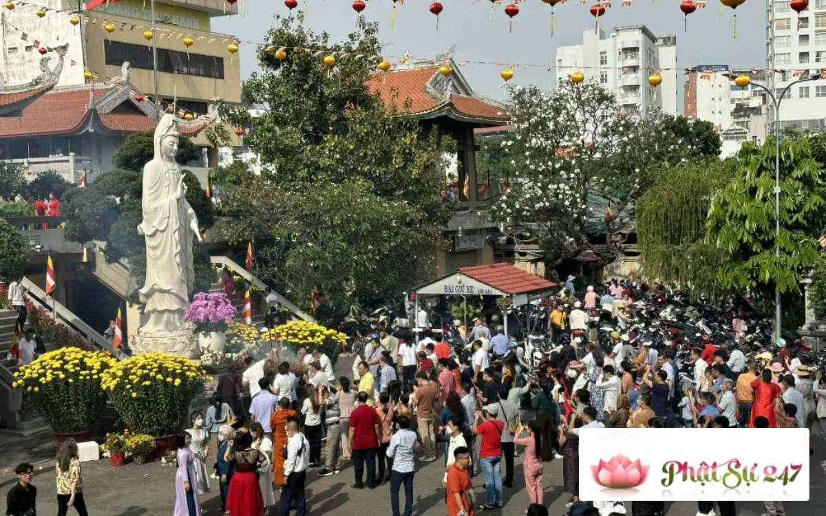 h&igrave;nh ảnh đi ch&ugrave;a lễ Phật 0088