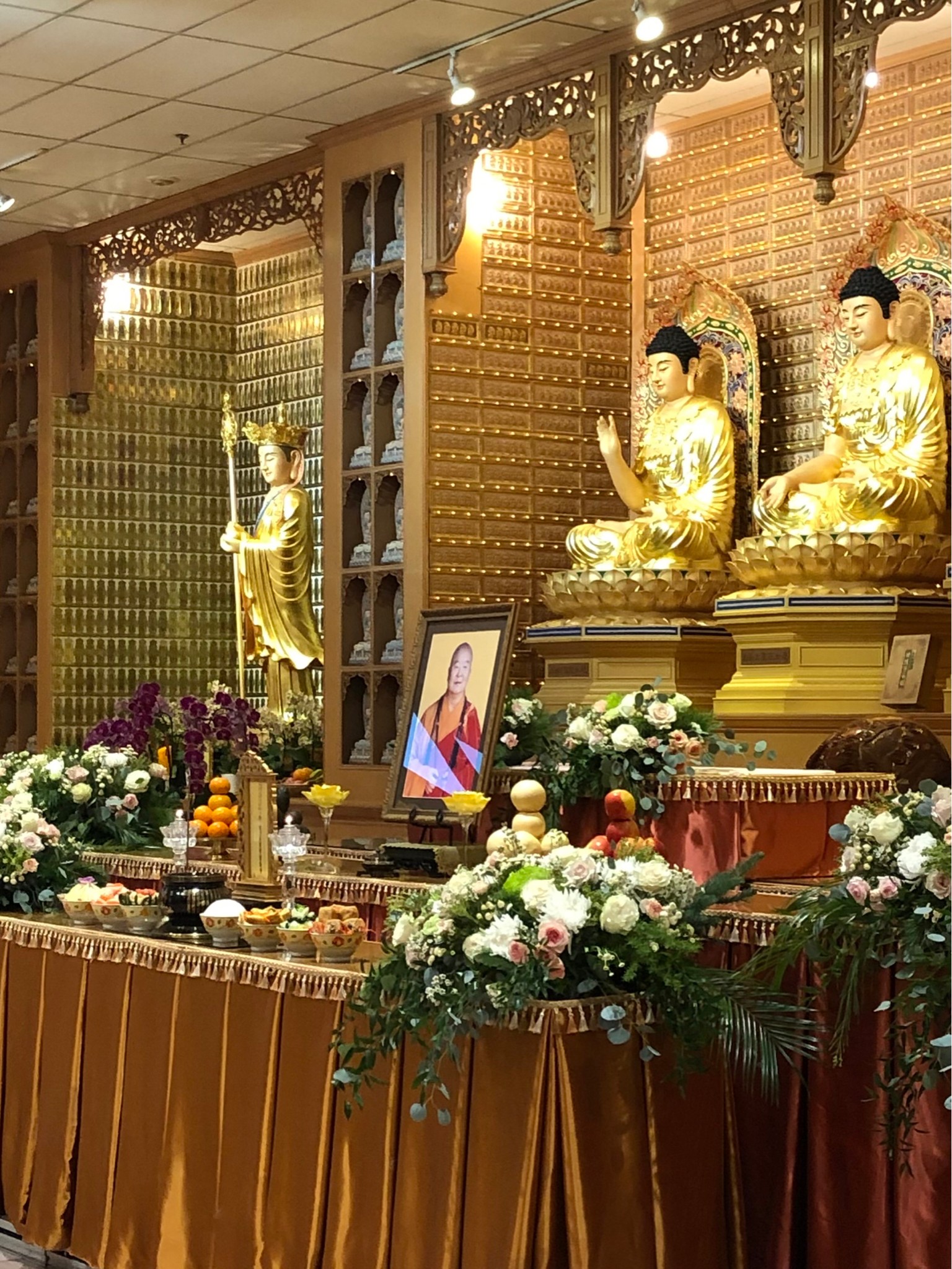 h&igrave;nh ảnh Đức Phật nhập niết b&agrave;n 0093
