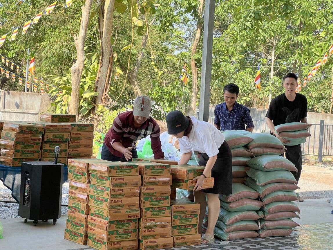 h&igrave;nh ảnh đức phật xuất gia 0069