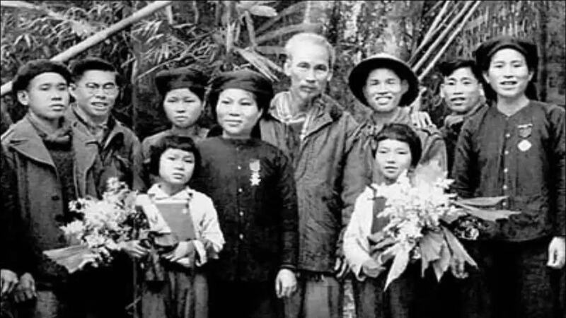 ảnh B&aacute;c Hồ