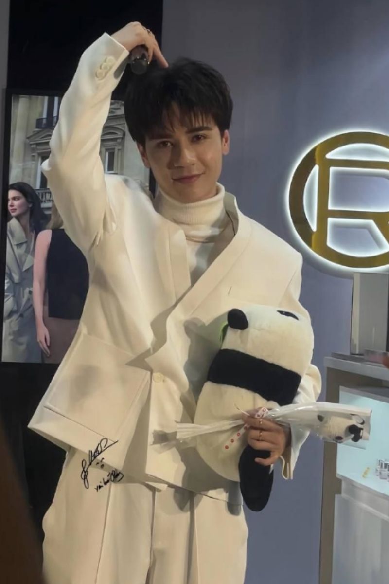 ảnh Quang Hùng masterd 4