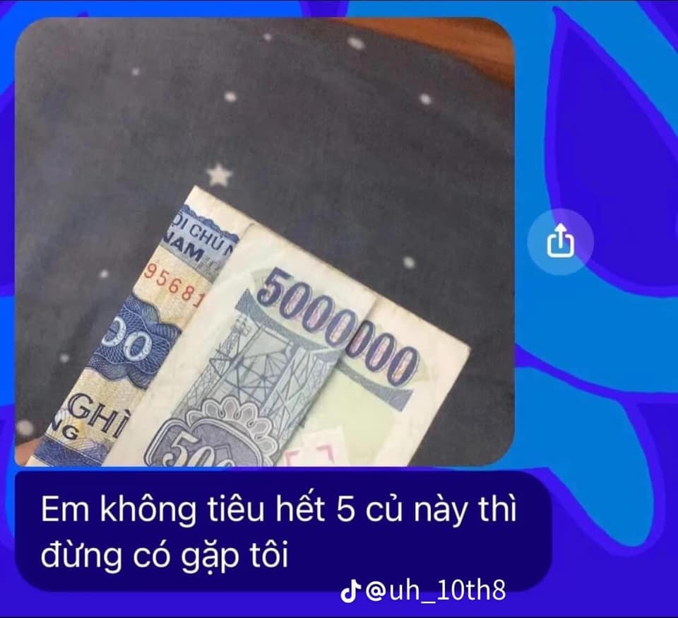 meme đưa tiền cho t&igrave;nh bạn