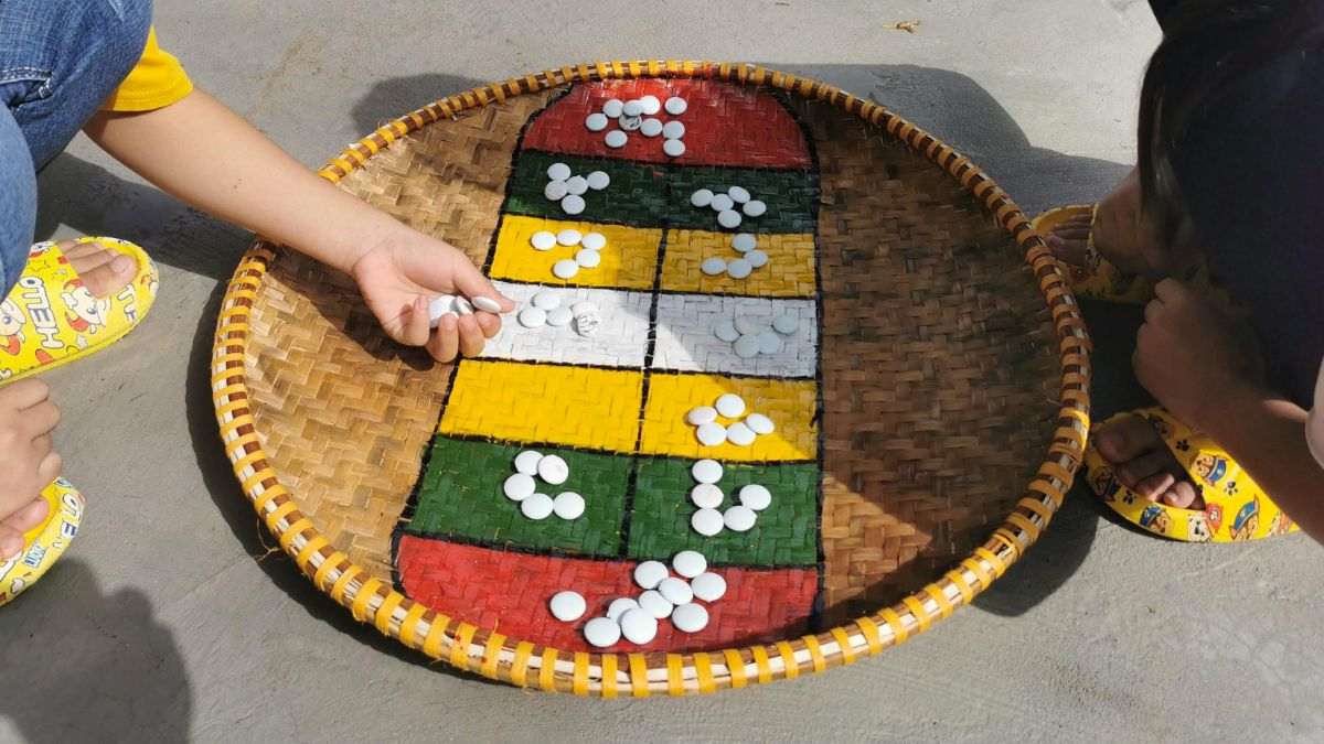 Hướng dẫn chi tiết cách chơi trò Ô Ăn Quan truyền thống
